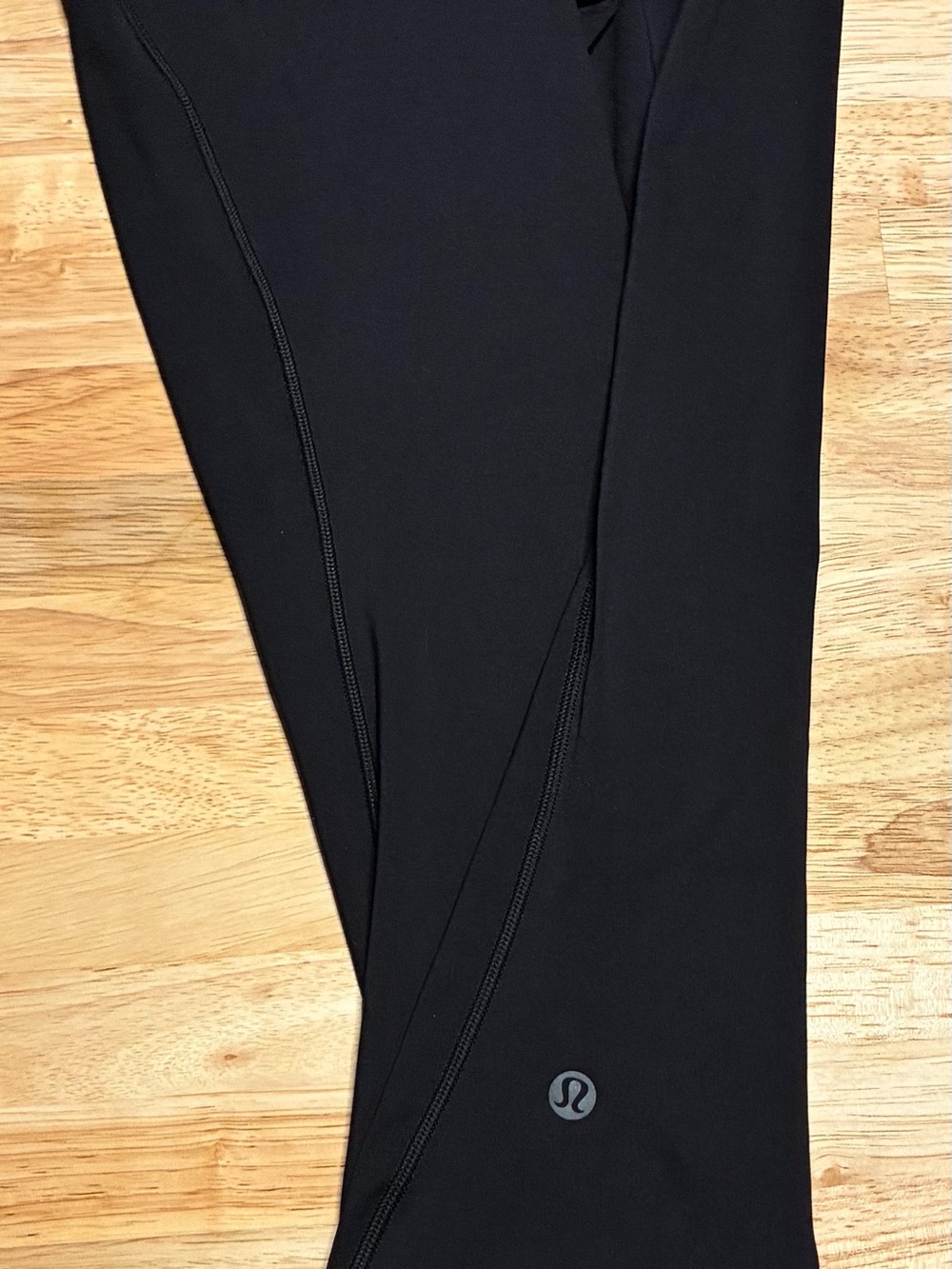 Lululemon Black Base Pace Legging - Picture 7 of 8